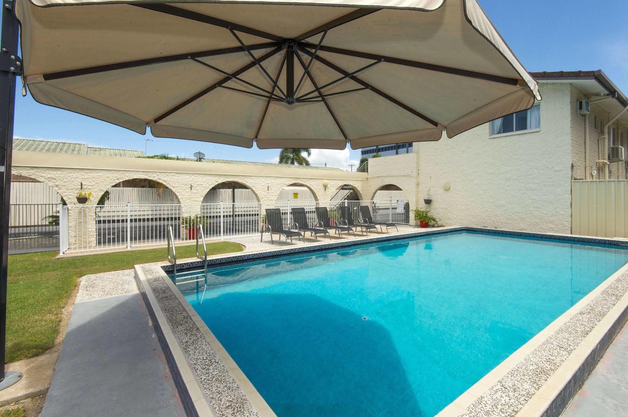 Coral Sands Motel Mackay Kültér fotó